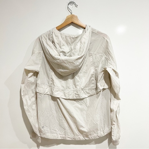 Lululemon Hood Lite Jacket *Packable - Picture 6 of 11